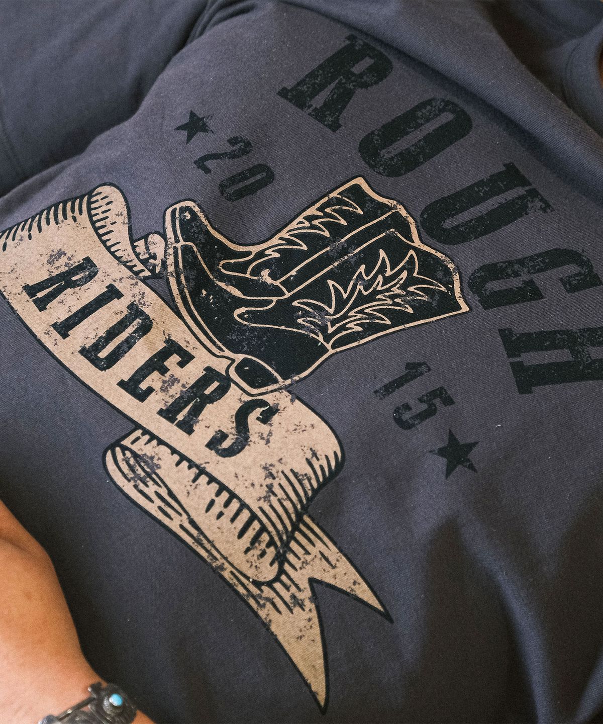 비디알(VDR) BOOTS T-SHIRT [Stone Gray]