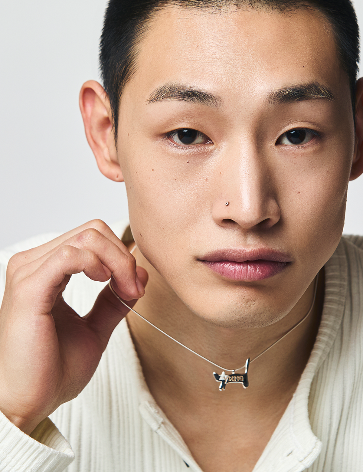 유네(YUNE) Scripted Cat Pendant Necklace_[Silver925]