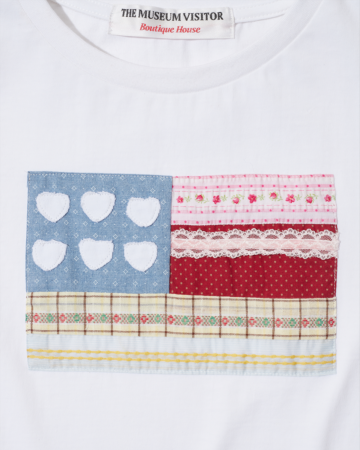 더뮤지엄비지터(THEMUSEUMVISITOR) PATCHWORK SIX HEART T-SHIRT (WHITE)