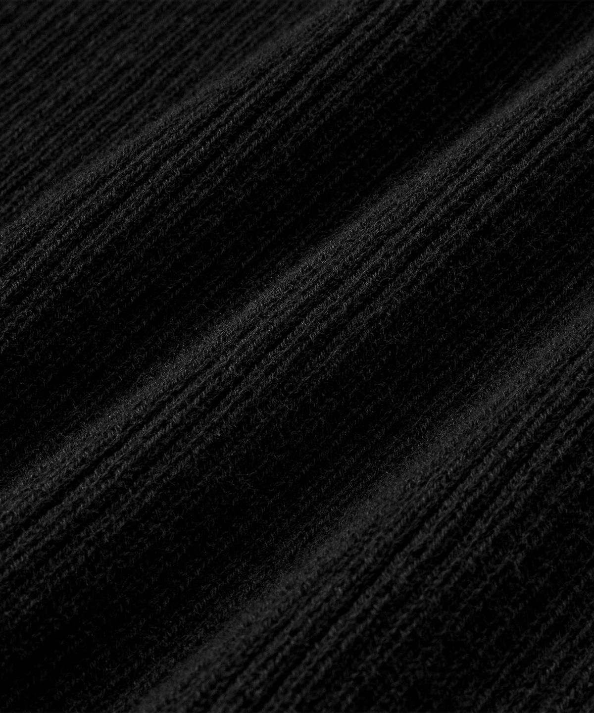 브랜디드(BRANDED) HARD TWIST RIBBED HENLEY NECK HALF KNIT [BLACK]