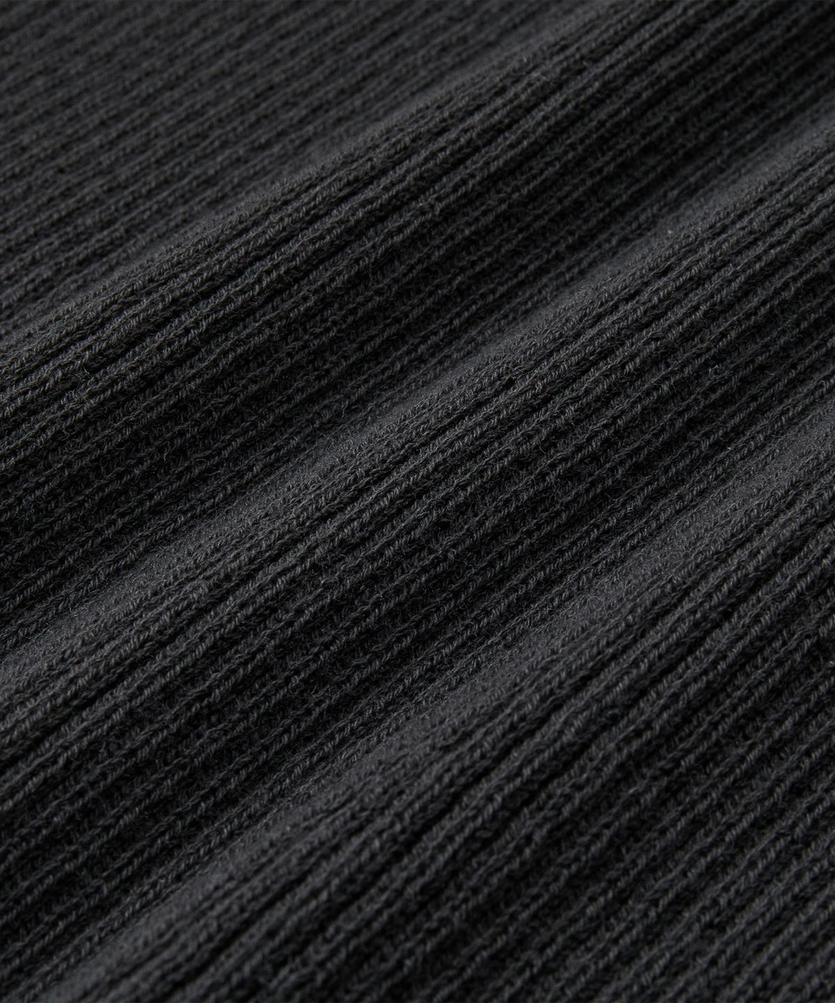 브랜디드(BRANDED) HARD TWIST RIBBED HENLEY NECK HALF KNIT [GRAPHITE]