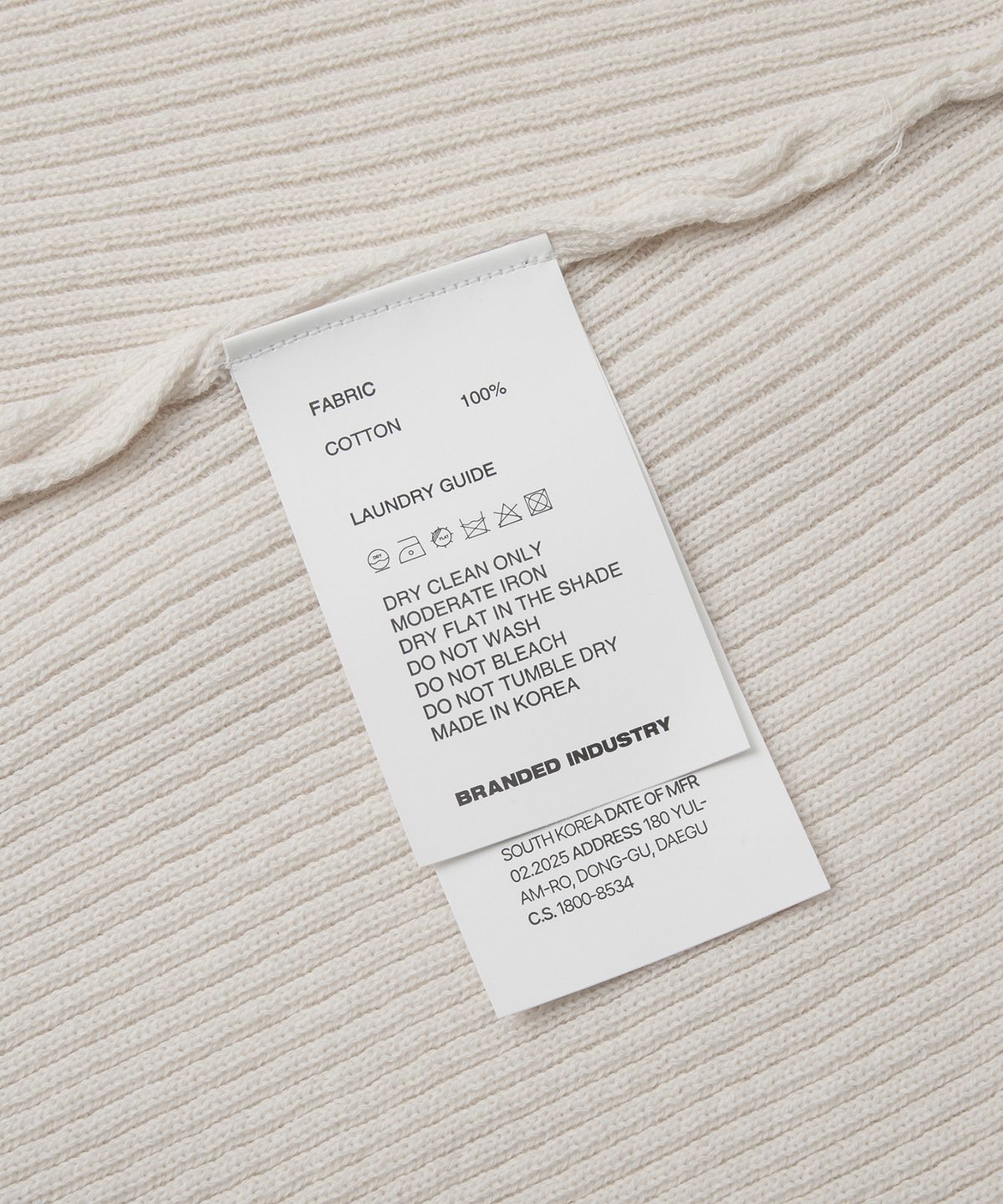 브랜디드(BRANDED) HARD TWIST RIBBED HENLEY NECK HALF KNIT [IVORY]