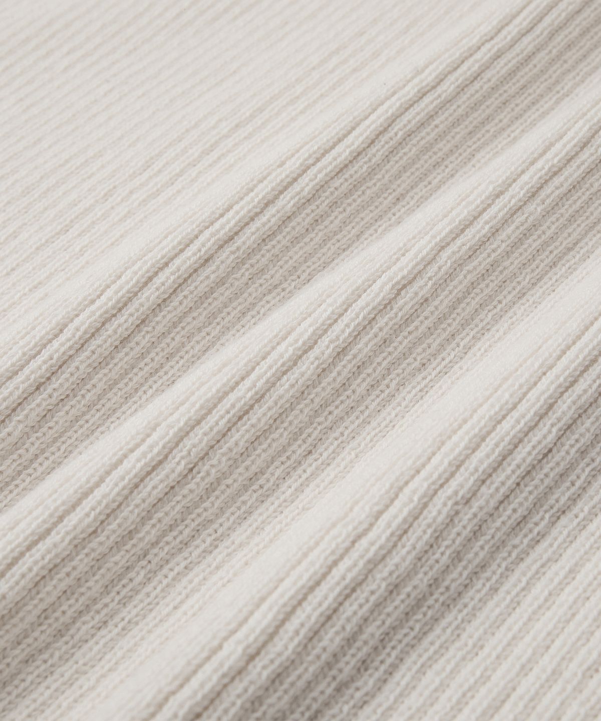 브랜디드(BRANDED) HARD TWIST RIBBED HENLEY NECK HALF KNIT [IVORY]