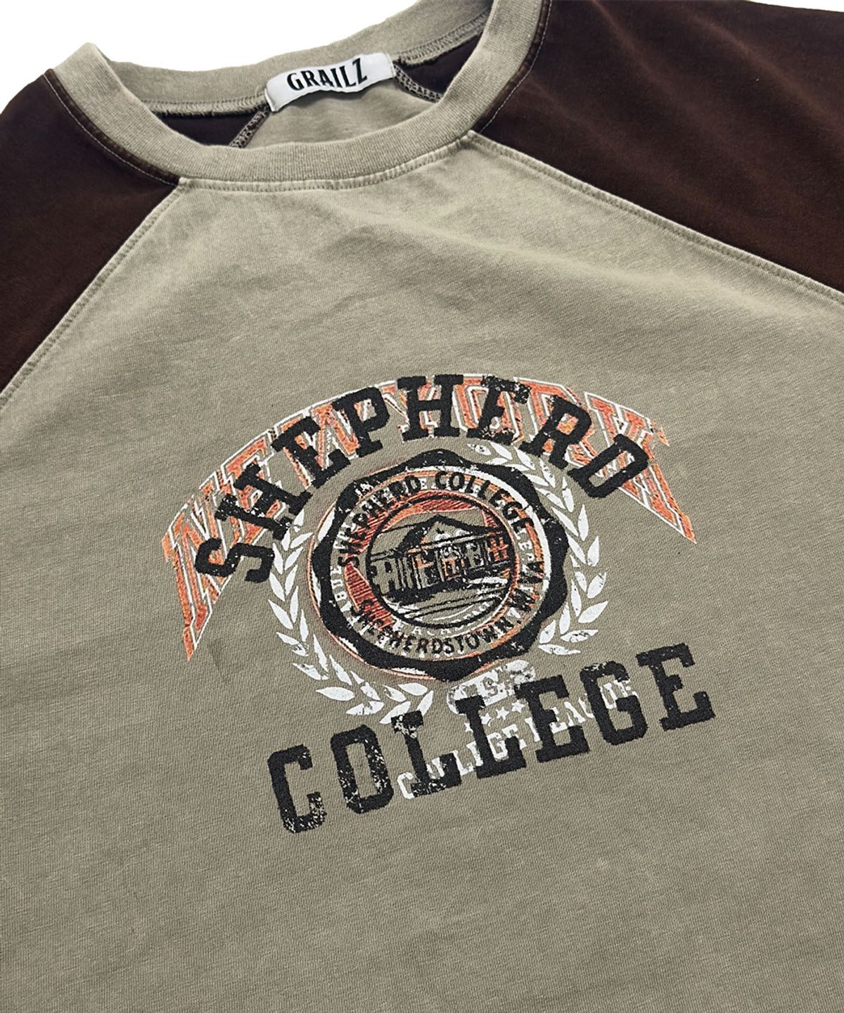 그레일즈(GRAILZ) SHEPHERD RAGLAN T-SHIRTS [BROWN]