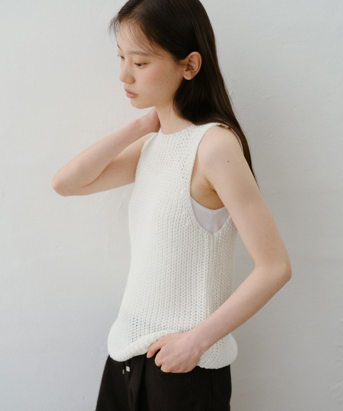 유라고(URAGO) Paper knit sleeveless