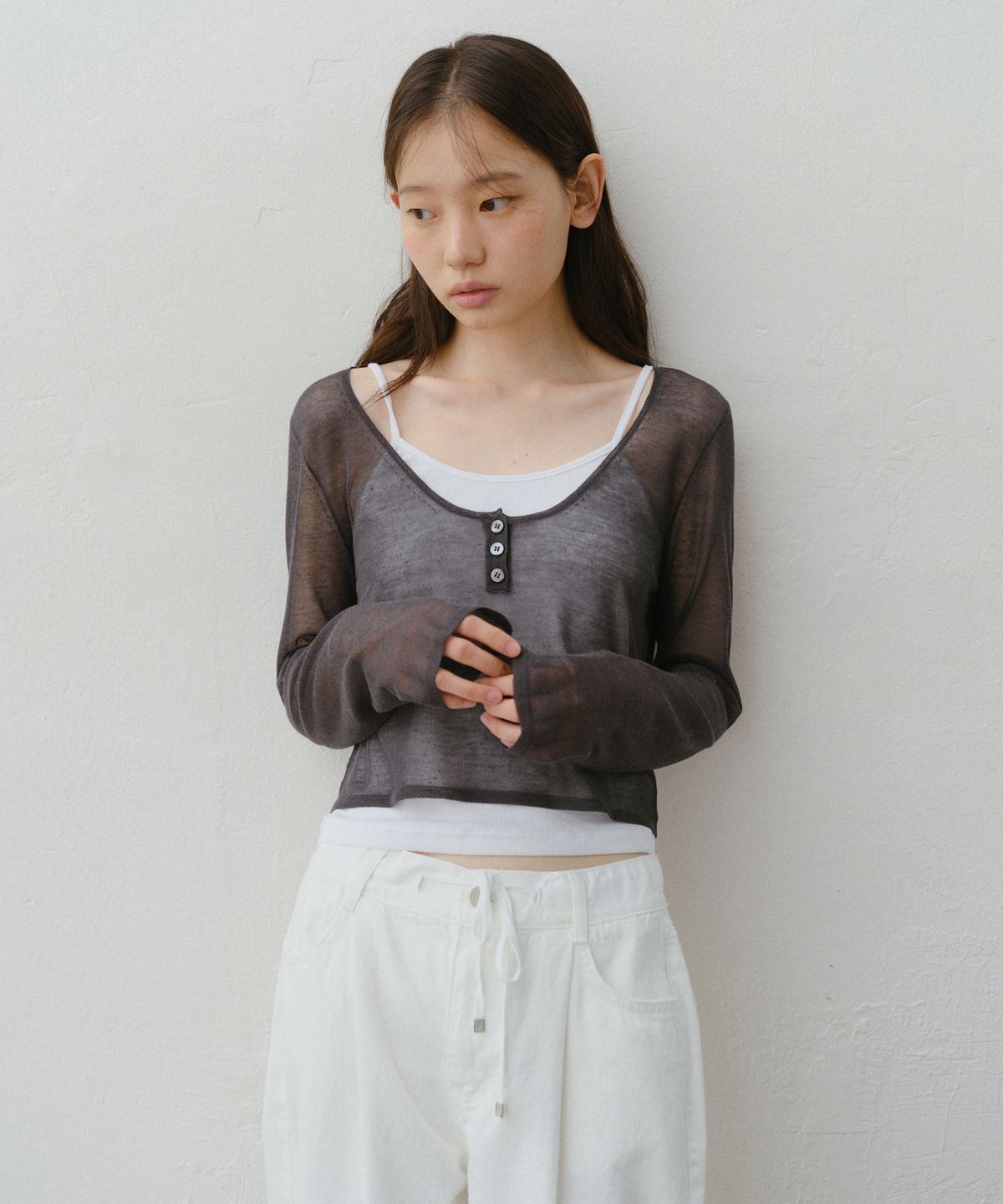 유라고(URAGO) Linen button U-neck knit