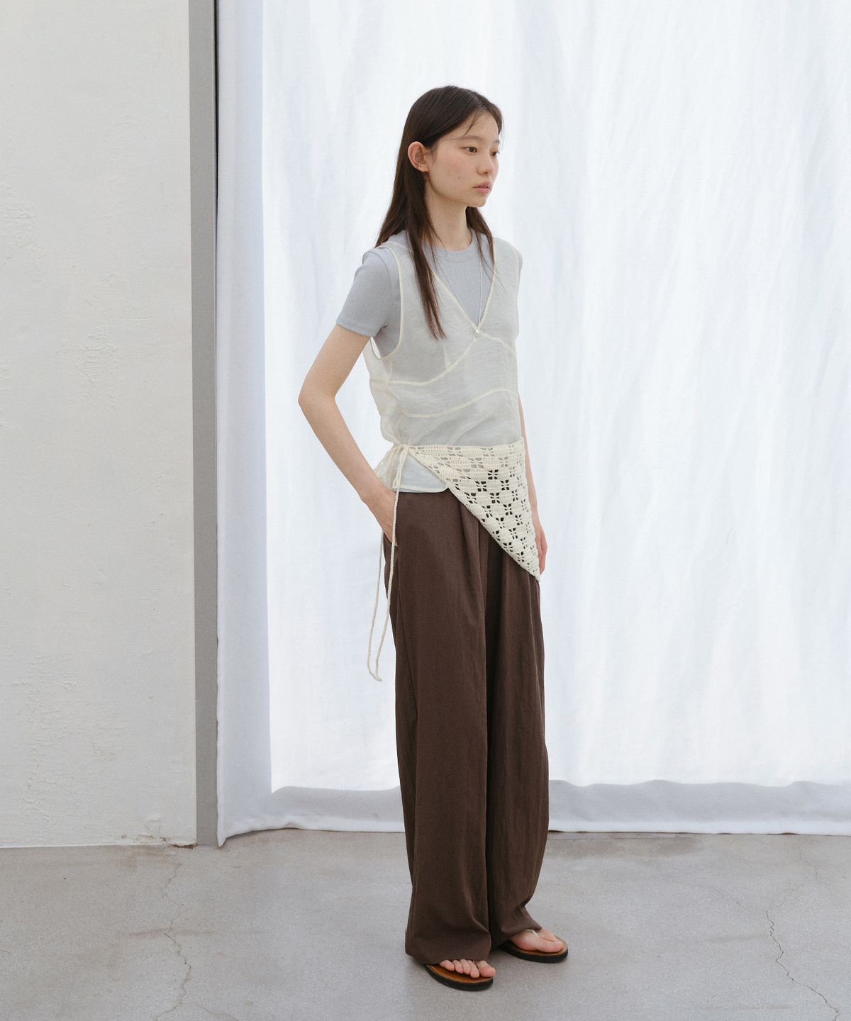 유라고(URAGO) Crochet knit scarf