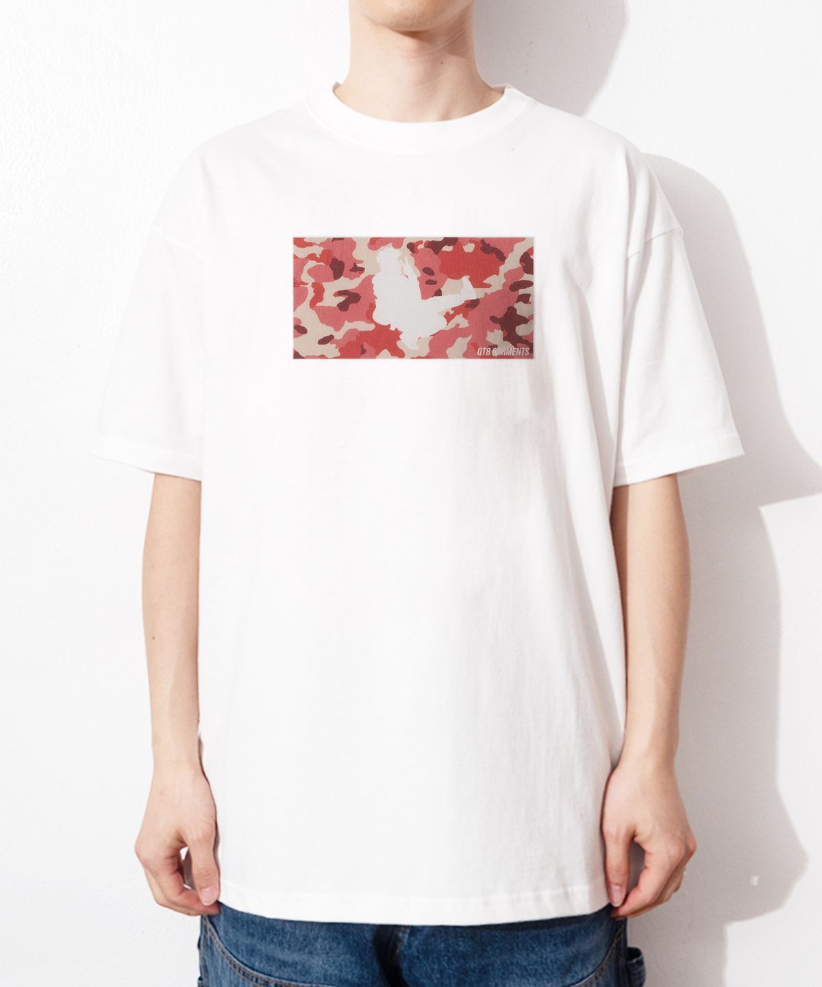 큐티에잇 가먼츠(QT8 GARMENTS) OC Noodle X QT8 Pink Camo Tee (Ivory)