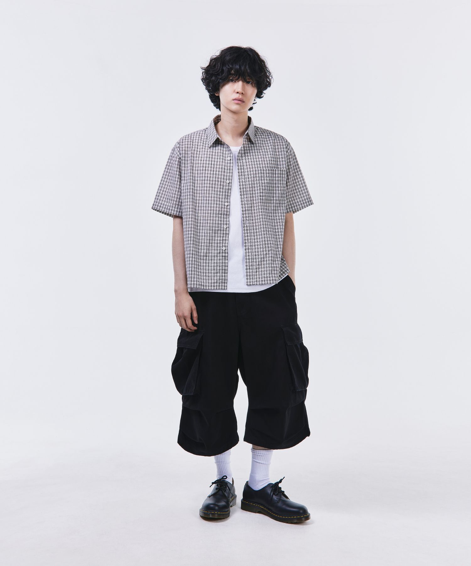 ★MUSINSA STANDARD★ One Tuck Cargo Bermuda Pants Black MMEP MUSINSA | MUSINSA STANDARD One Tuck Cargo Bermuda Pants [Black]