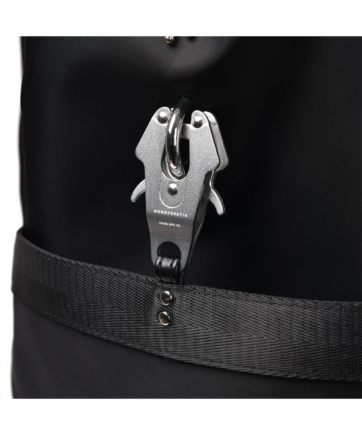 논오버스틱(NONOVERSTIC) Lug Multi Bag Black