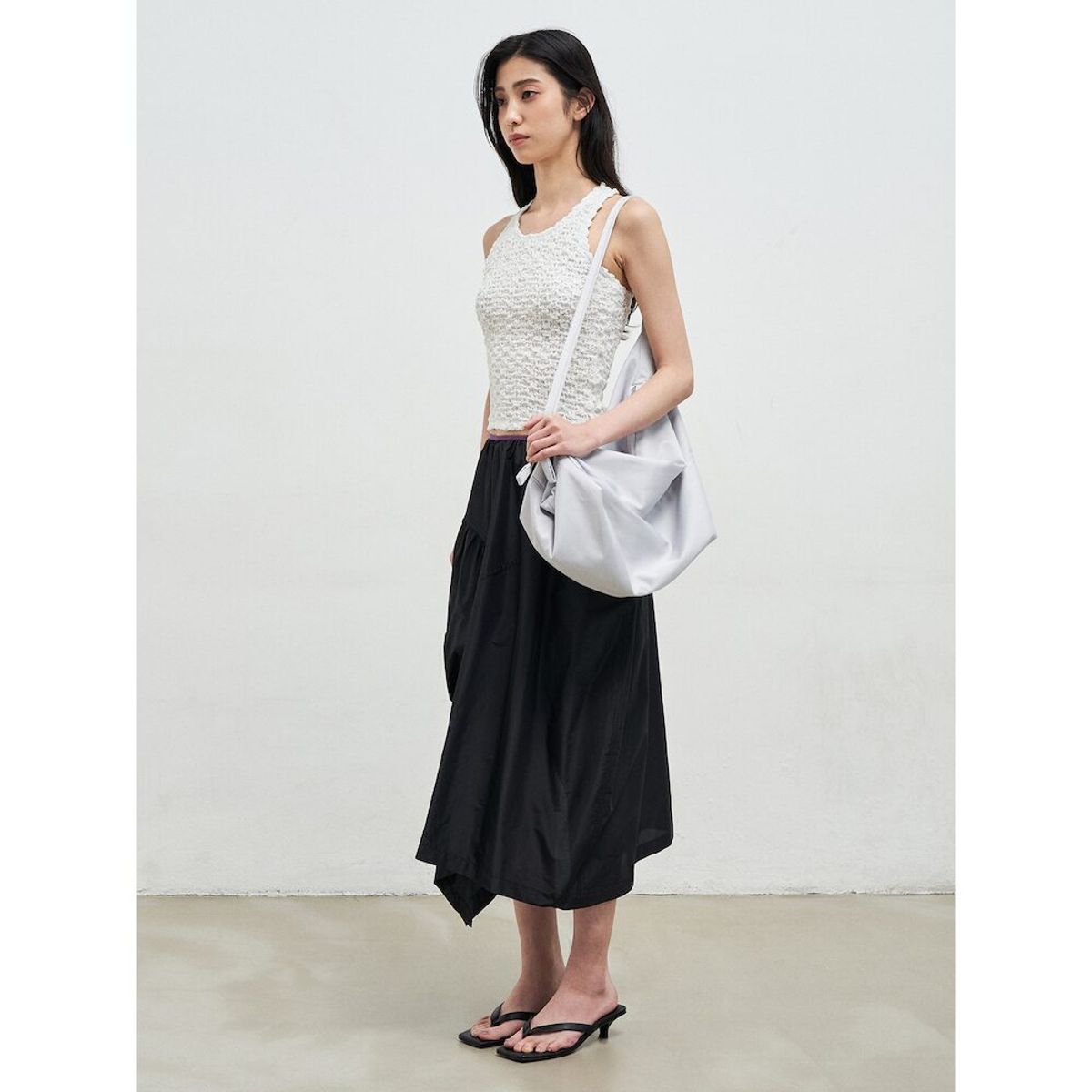 앙개(ANGGAE) Textured Tank Top  White