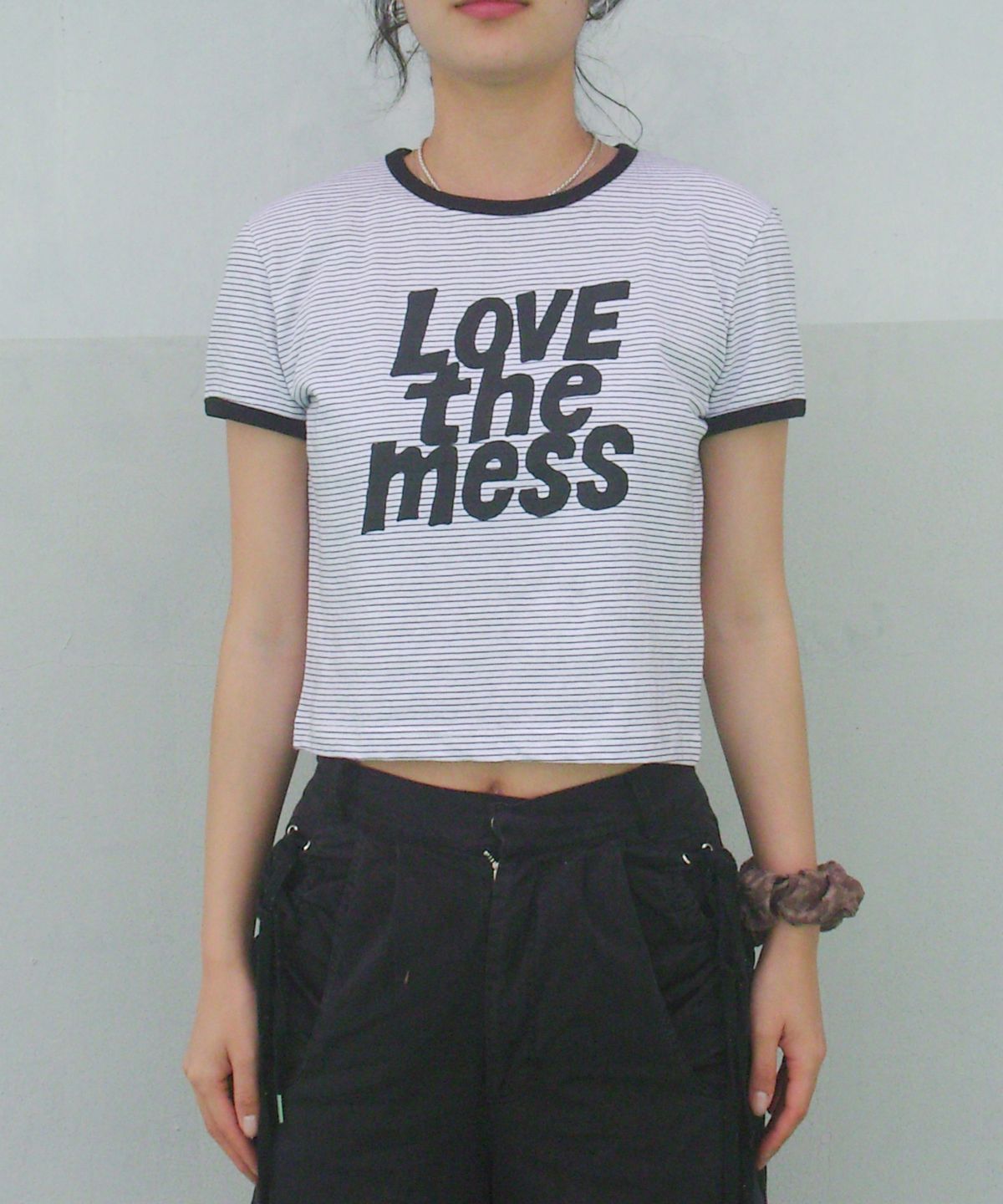 크루치(KRUCHI) LTM Stripe Crop T-shirt (WHITE)