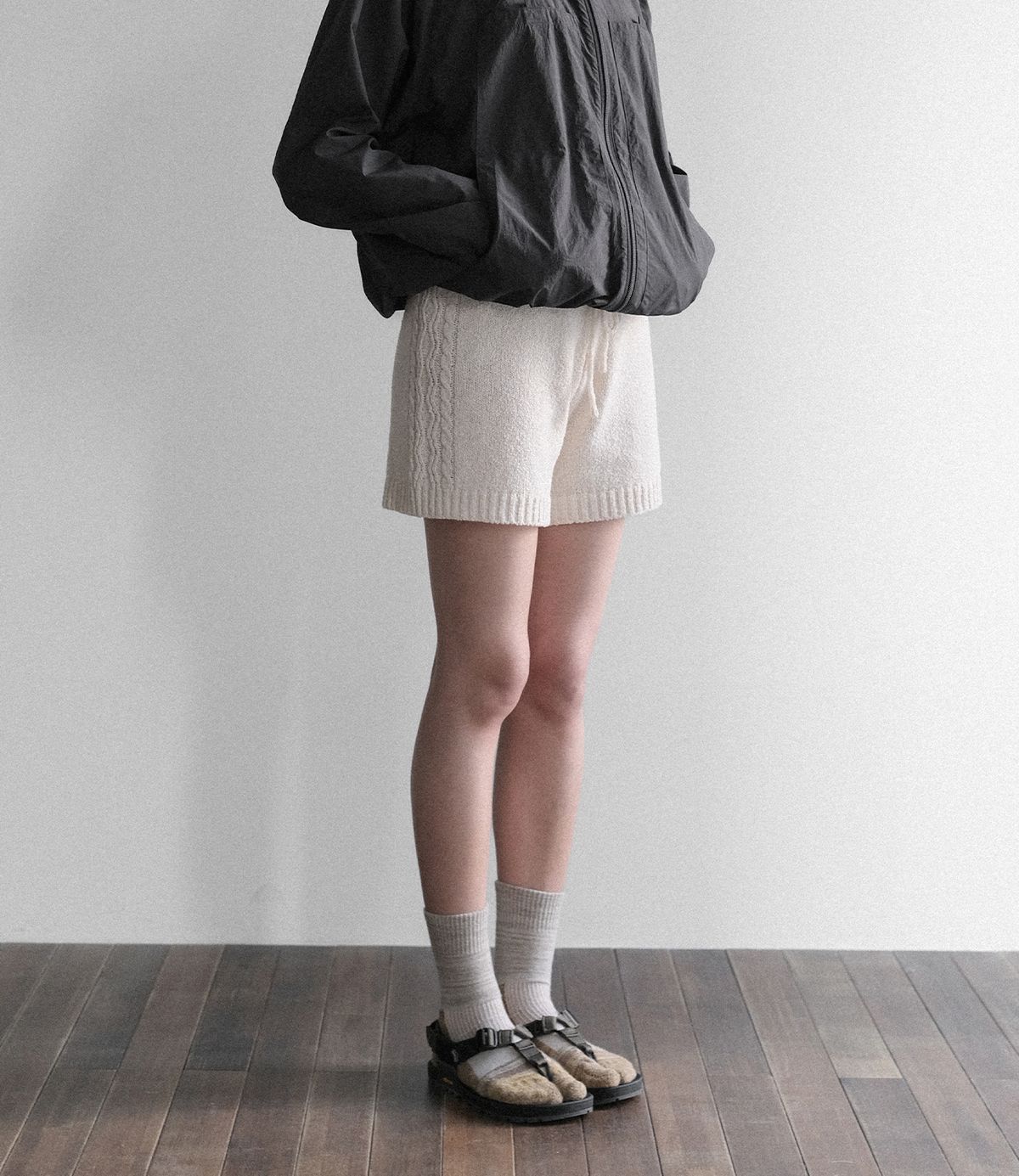 에메모가든(MMOGARDEN) (w) boucle knit shorts (2colors)