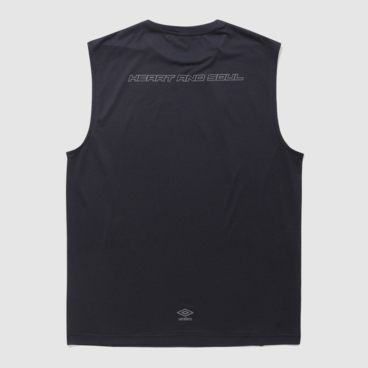 엄브로(UMBRO) 셔틀런 슬리브리스 티셔츠 블랙(UQ221SSL52)