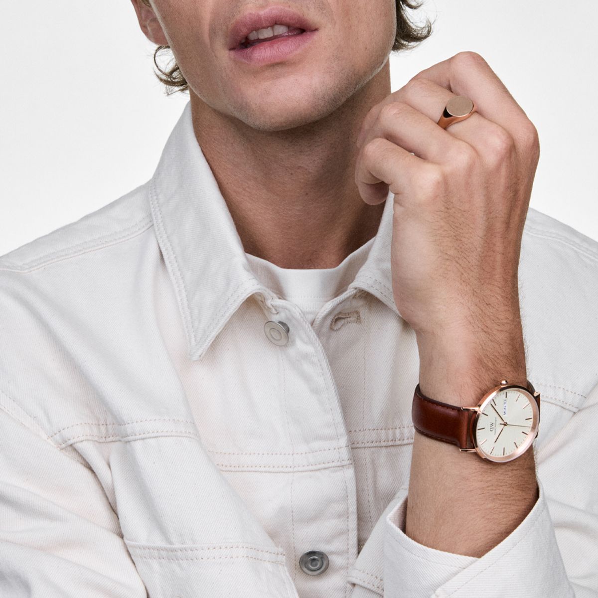 다니엘 웰링턴(DANIEL WELLINGTON) CLASSIC SIGNET RING 2컬러 심플 커플링 볼드링 시그넷 반지