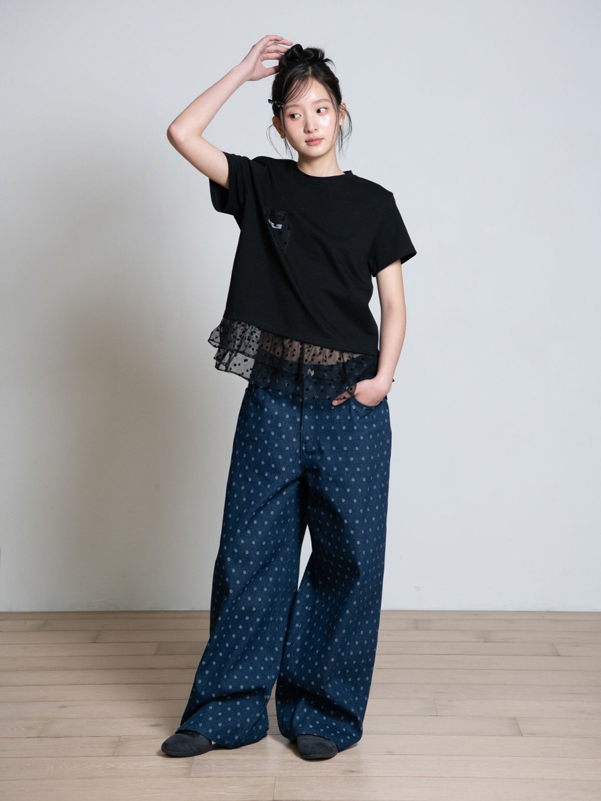 오피쉬(OAFISH) DOT RUFFLE POCKET T-SHIRT, BLACK