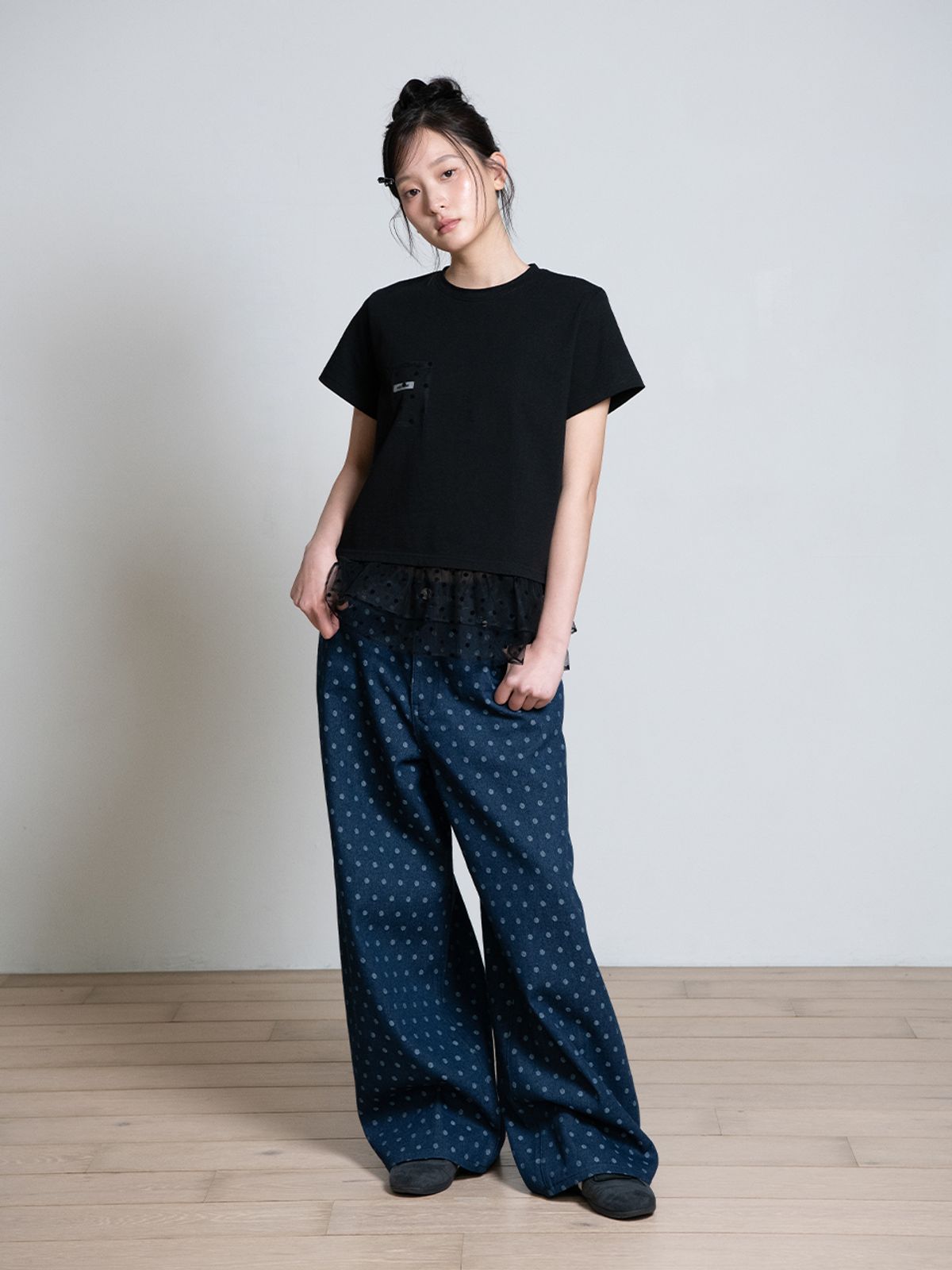 오피쉬(OAFISH) DOT RUFFLE POCKET T-SHIRT, BLACK