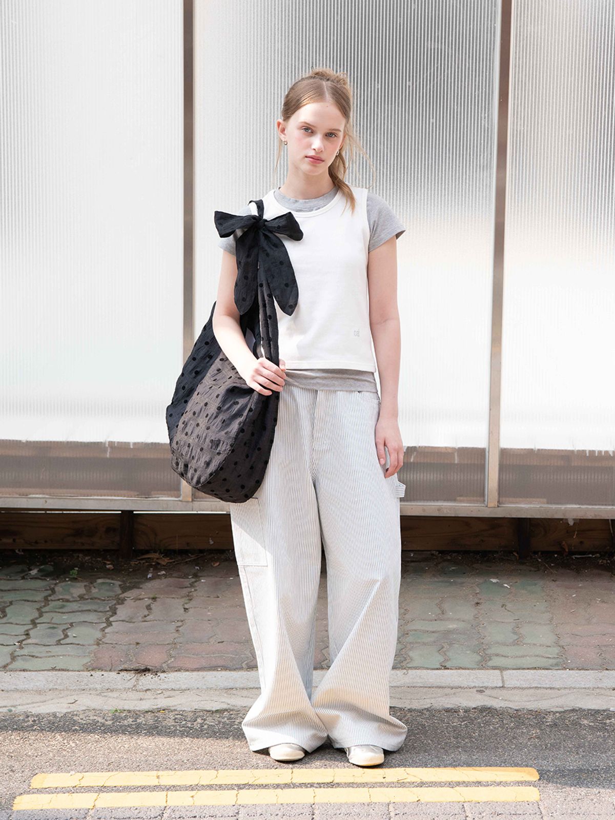 오피쉬(OAFISH) DOT TIE SHOULDER BAG, BLACK