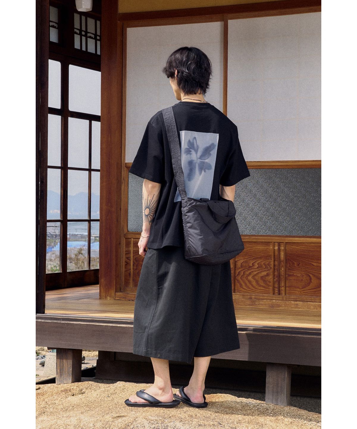 유스(YOUTH) Printing Panel T-Shirt - Black