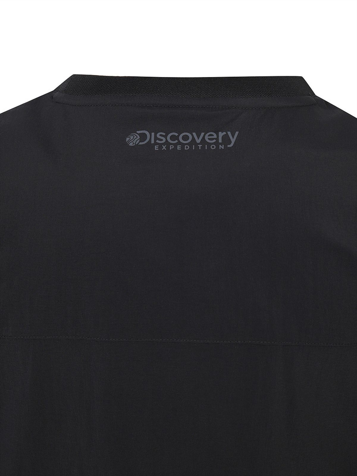 디스커버리 익스페디션(DISCOVERY EXPEDITION) 프레시벤트 우븐 남성 고프코어 투포켓 반팔티셔츠 (BLACK)