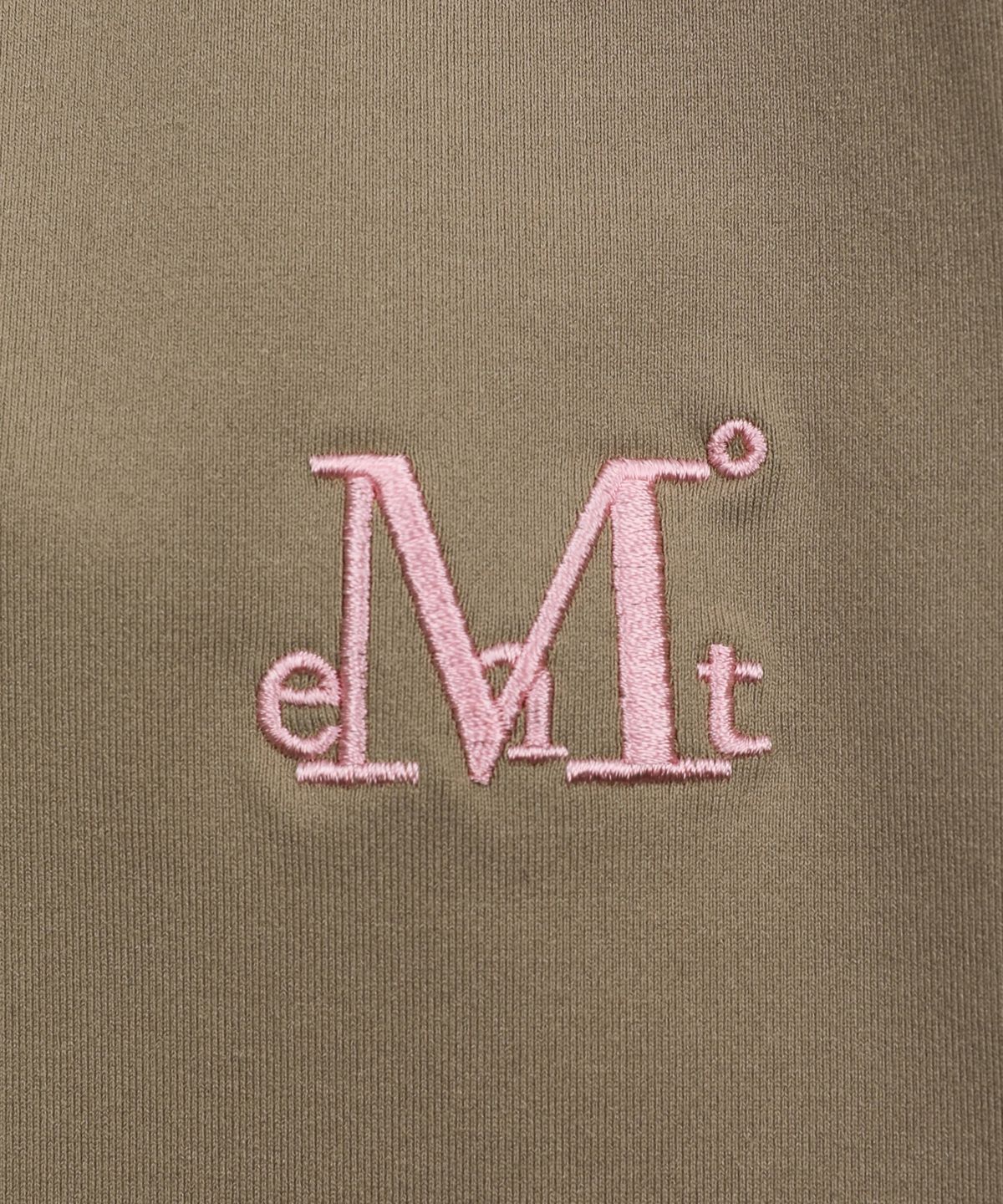 무센트(MUCENT) 엔버 셋업 백 스트랩 슬릿 롱 스커트 (2컬러)