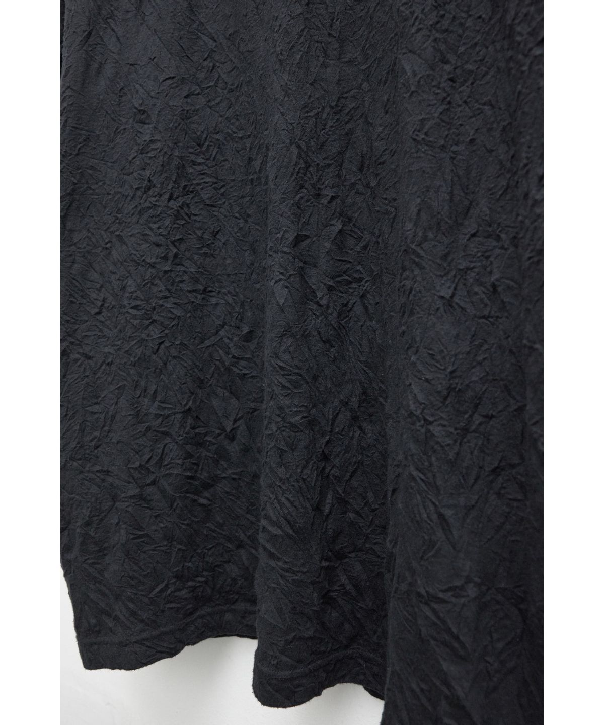 유스(YOUTH) Creased H/S T-shirt - Black
