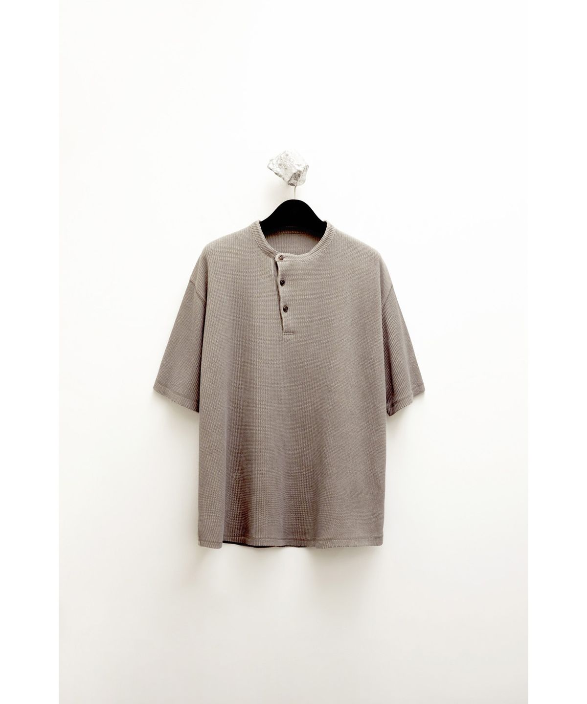 유스(YOUTH) Waffle Henley Neck H/S T-shirt - Brown