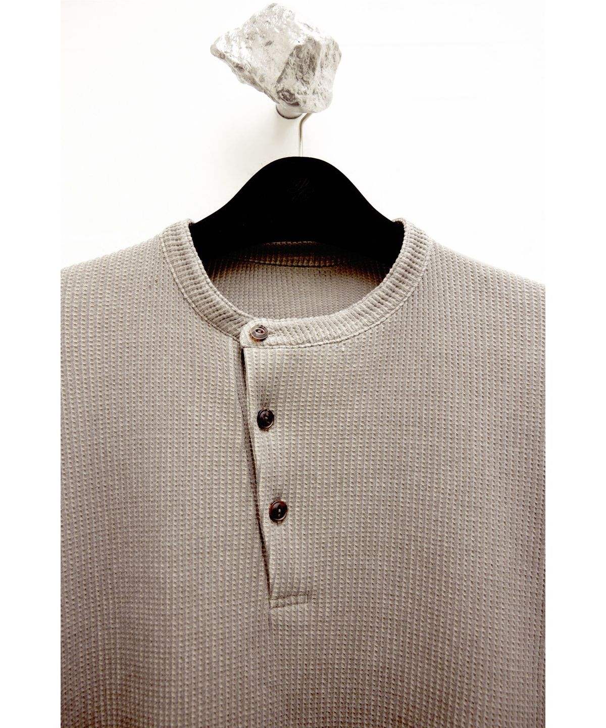 유스(YOUTH) Waffle Henley Neck H/S T-shirt - Brown