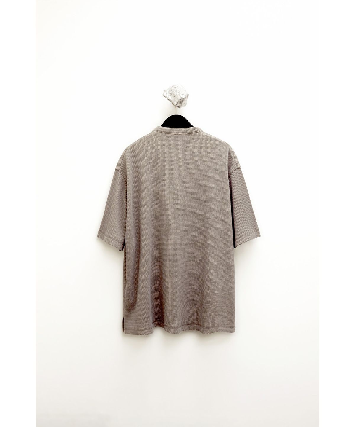 유스(YOUTH) Waffle Henley Neck H/S T-shirt - Brown