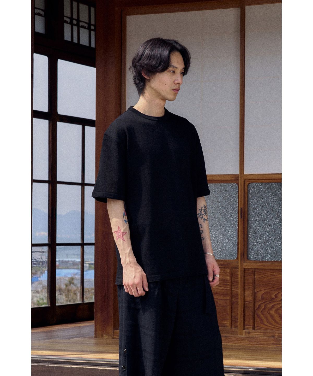 유스(YOUTH) Knit H/S T-shirt - Black