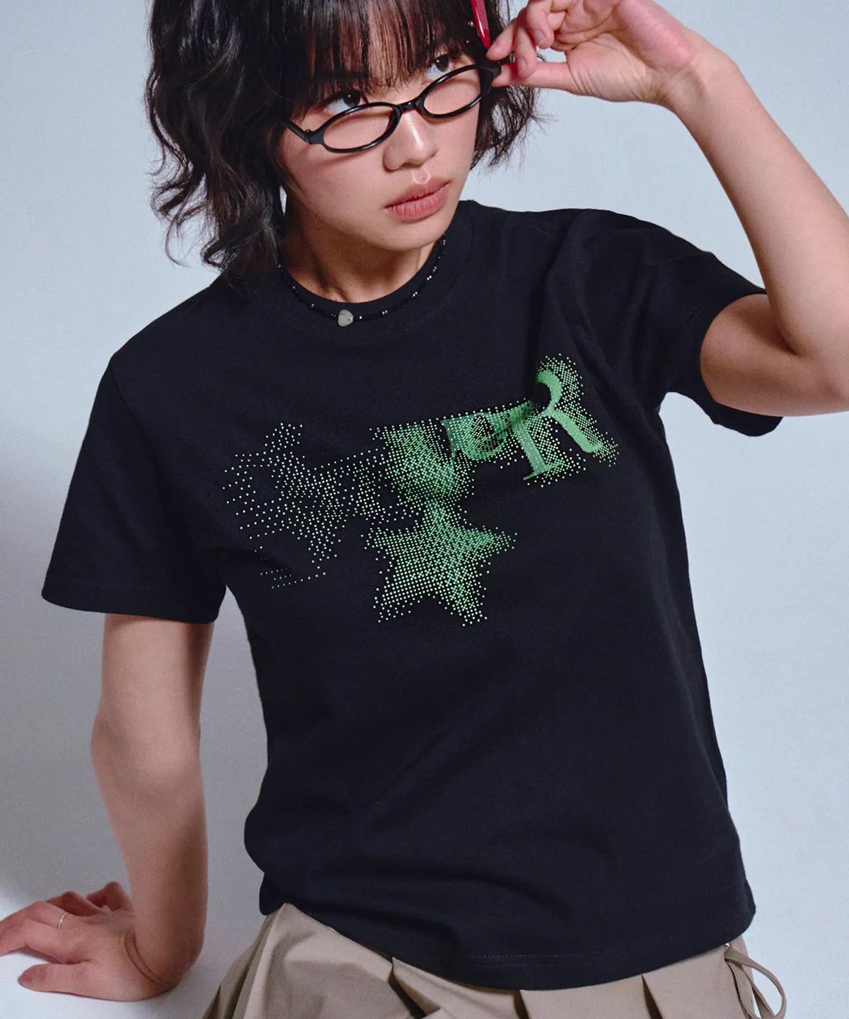 그레이버(GRAVER) [WOMAN]STAR PIXEL 슬림 반팔티_2color