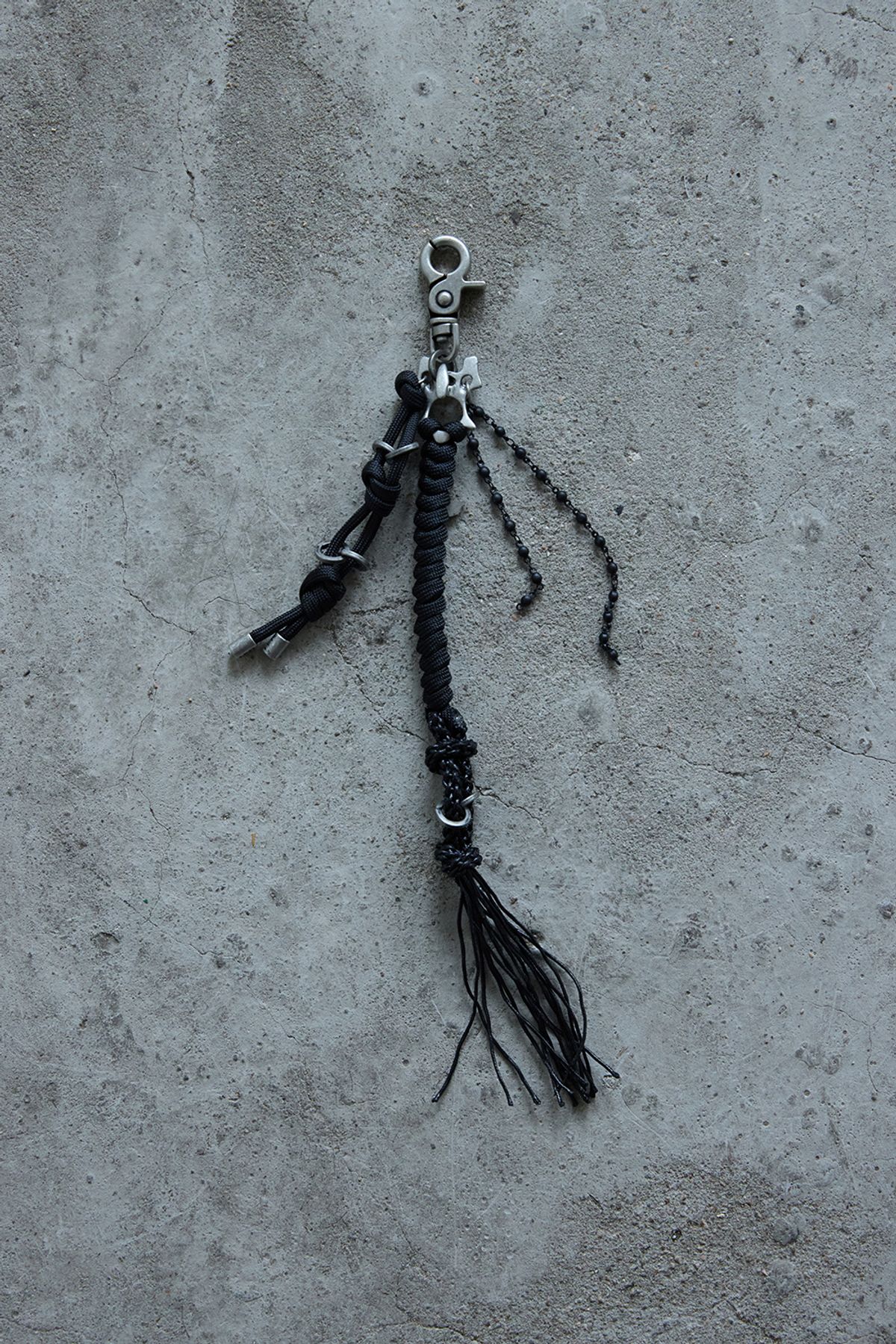 해칭룸(HATCHINGROOM) Bone & Paracord Keyring