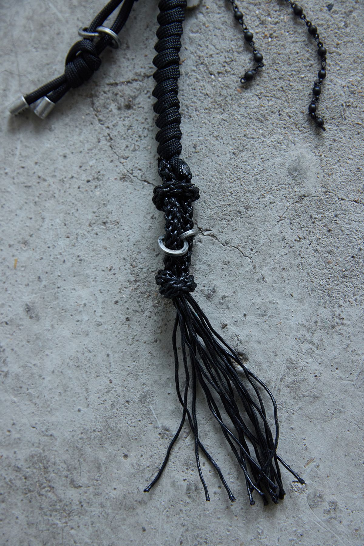 해칭룸(HATCHINGROOM) Bone & Paracord Keyring