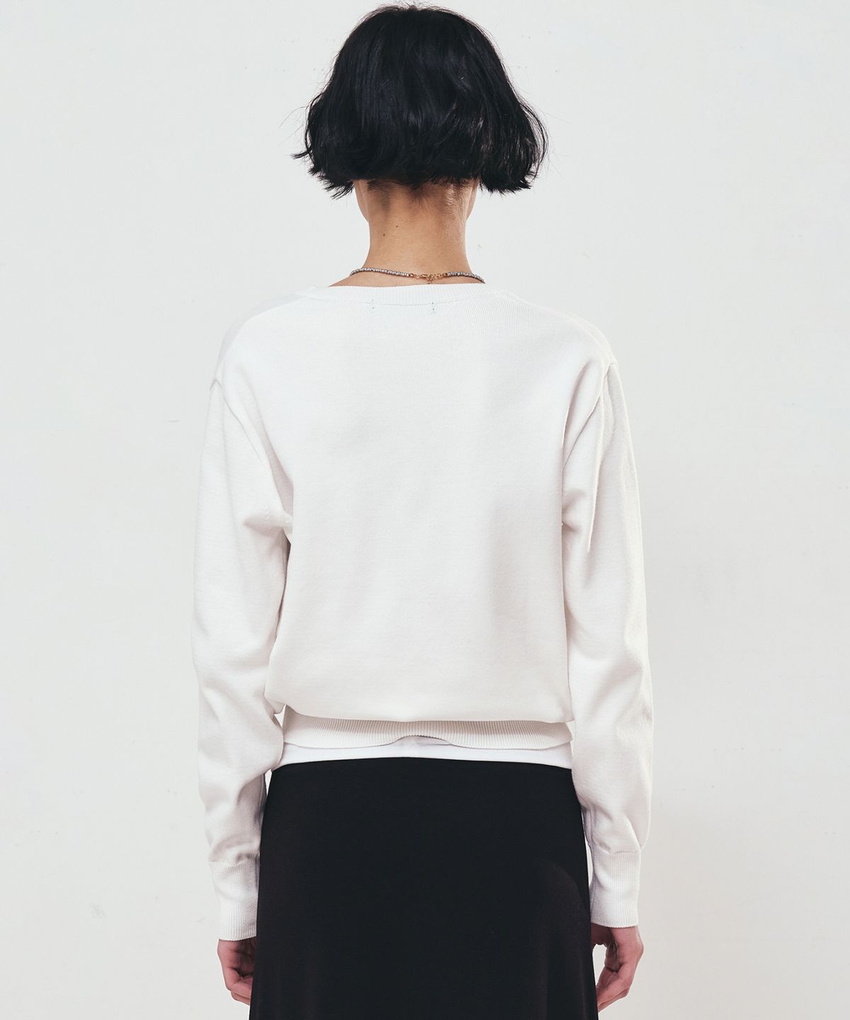 닉앤니콜(NICK&NICOLE) BUTTERFLY V NECK JACQUARD KNIT_IVORY