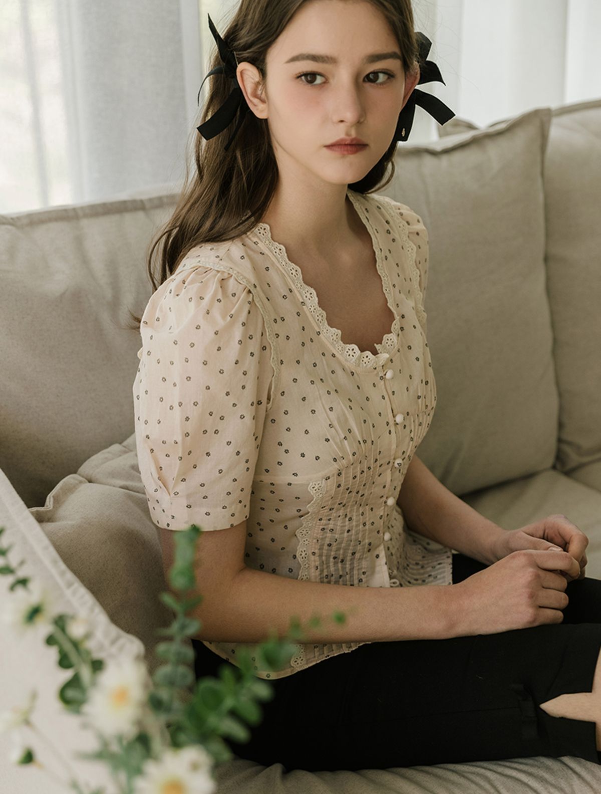 로트르드민(LAUTREDE MIN) Dot Flower Print puff blouse