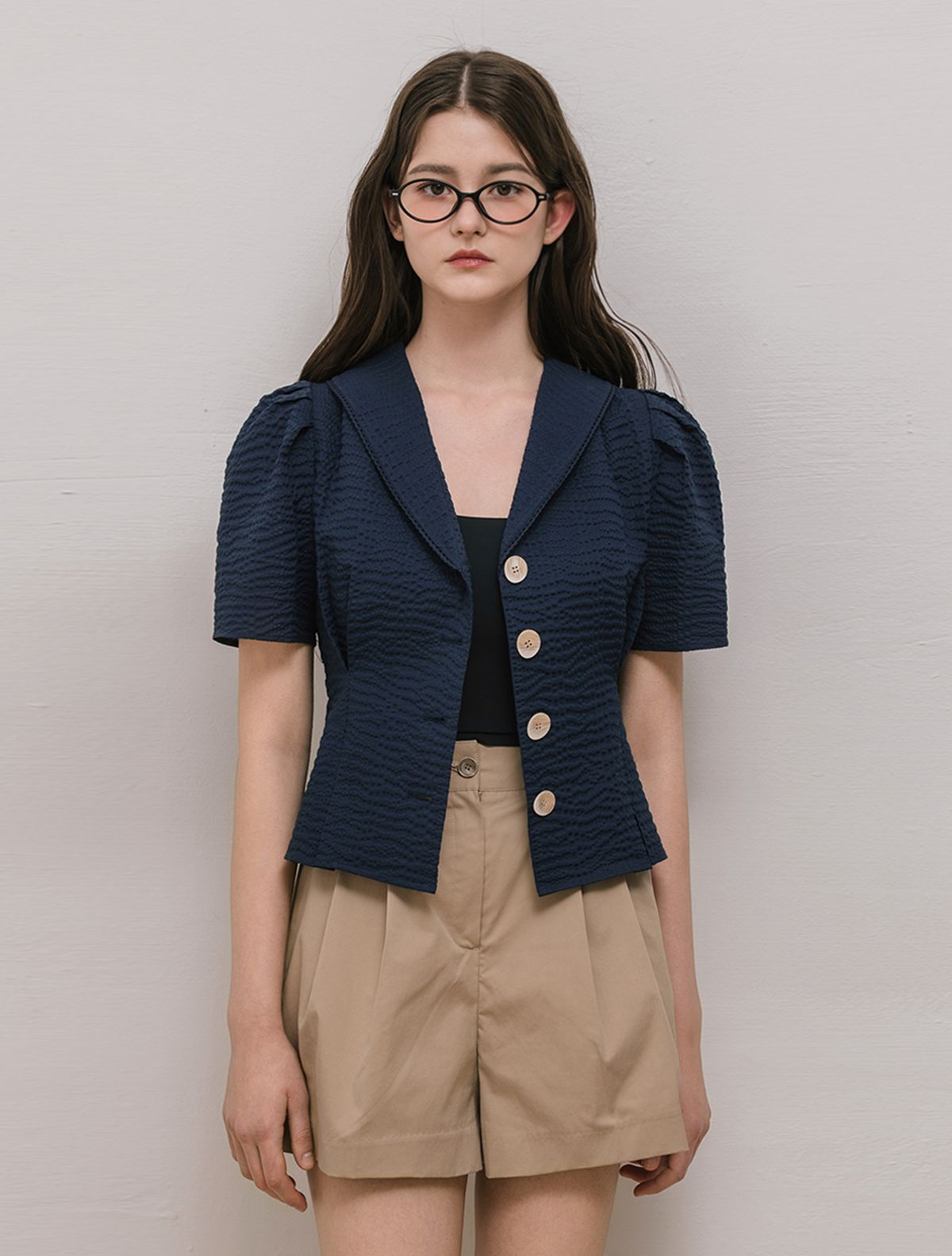 로트르드민(LAUTREDE MIN) Seersucker Puff Navy Blouse