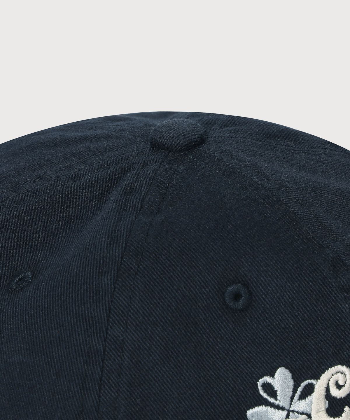커버낫 우먼(COVERNAT WOMAN) [커버낫X르망고] 평챙 볼캡 Navy