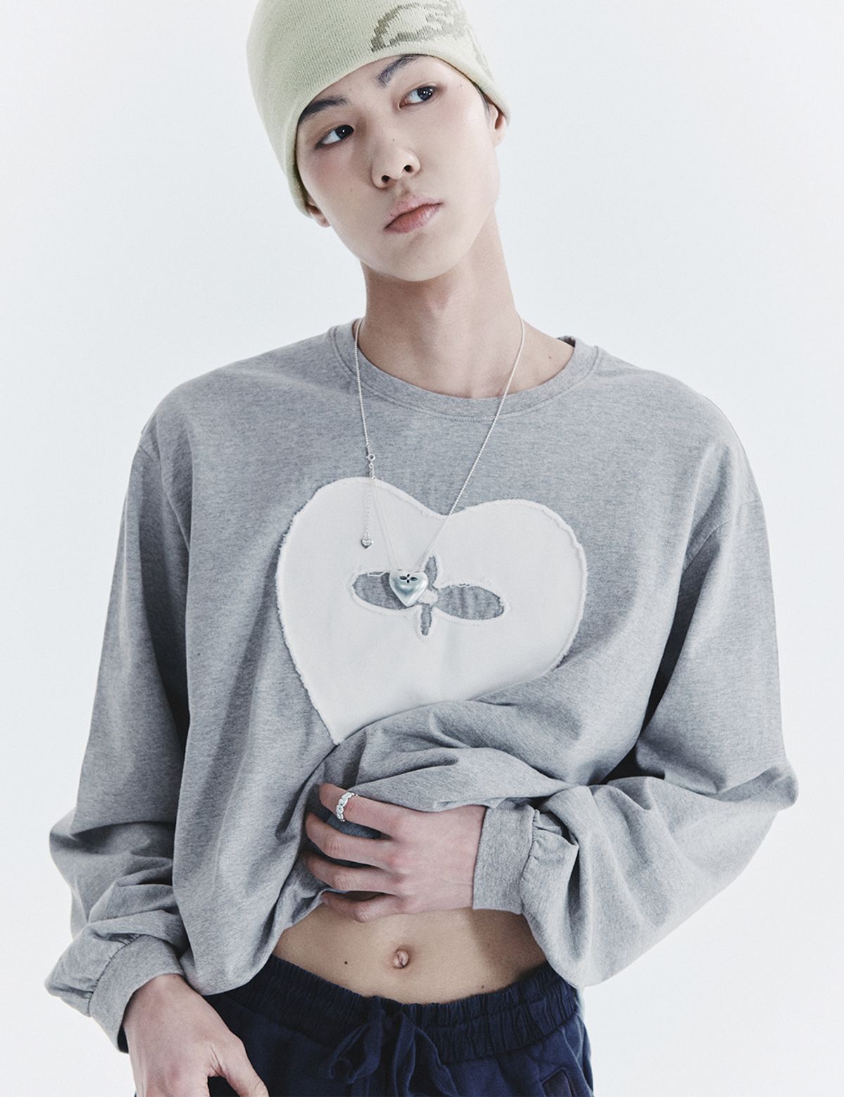 유네(YUNE) Faded Heart Longsleeve_[Gray]
