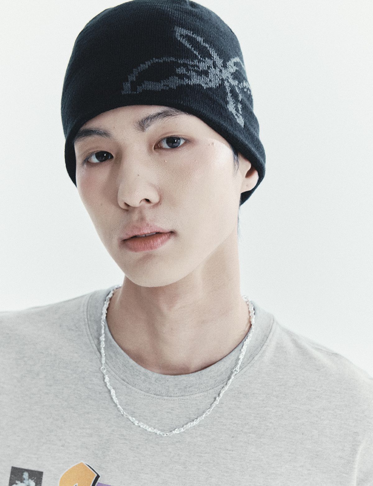 유네(YUNE) Stitched Flower Beanie_[Black]