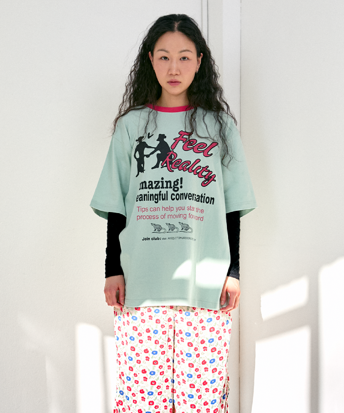 모스키토 머더러스(MOSQUITO MURDERERS) Feel Reality Amazing! meaningful conversation T-SHIRT