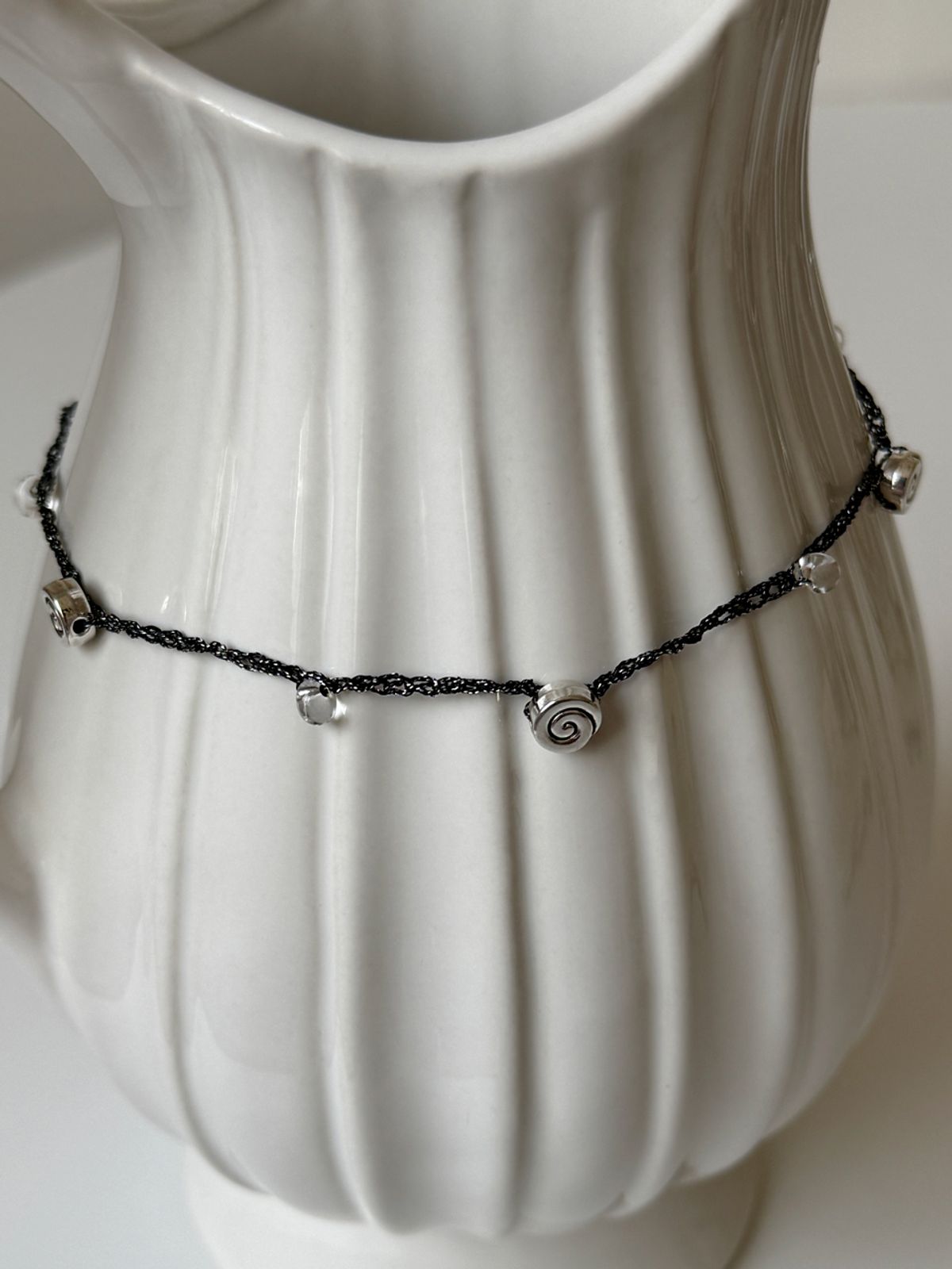 애플파이오더(APPLE PIE ORDER) Crochet Spiral Beads Choker.(3color)