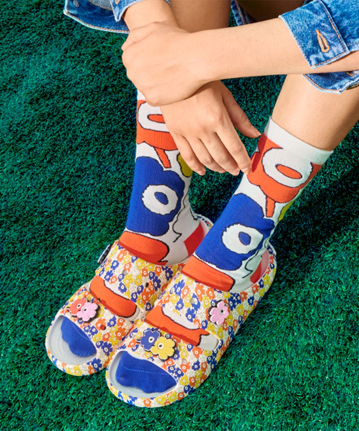 크록스(CROCS) 마리메꼬 클래식 샌들 - 멀티 / 211121-90H