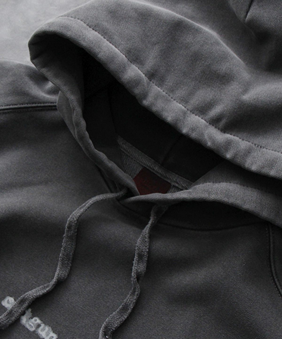 크리건(CRIGUN) 피그먼트 Small Logo 후드티 BLACK