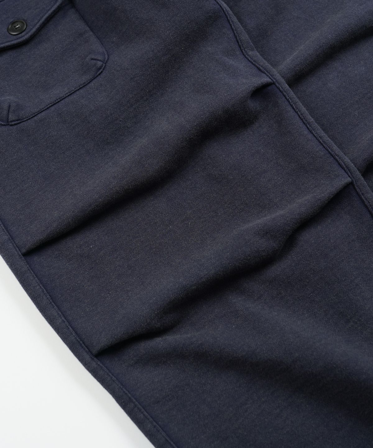 프리즘웍스(FRIZMWORKS) ARMY TWO TUCK SWEAT PANTS _ NAVY