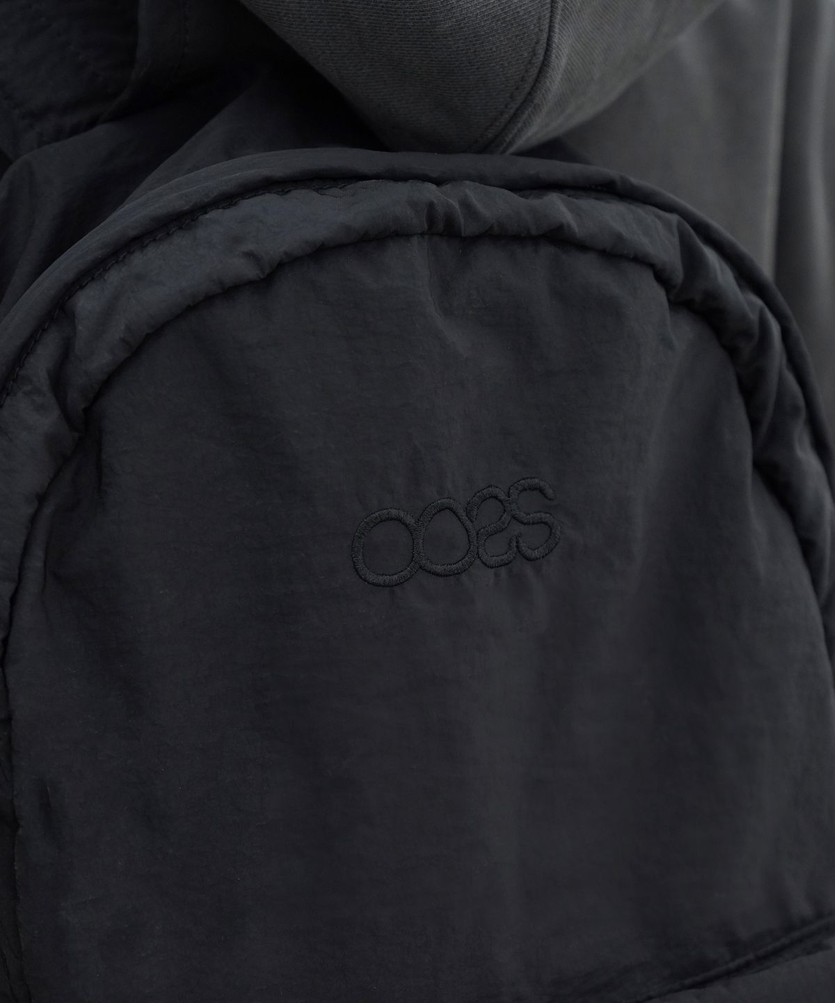 스튜디오 싹스탑(STUDIO SOCKSTOP) OOSS 에센셜 미니 백팩 블랙