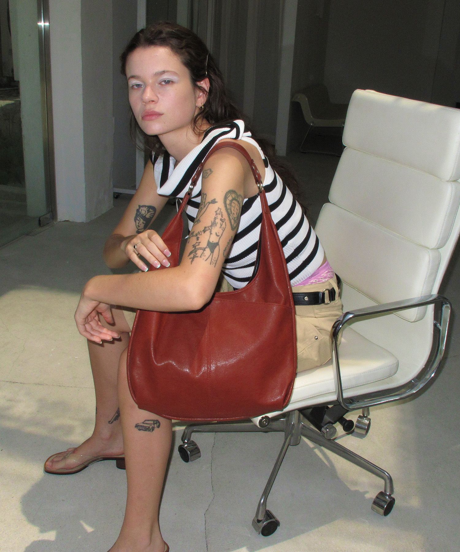 ショルダーバッグ・ポシェット [YEOMIM]NEW_medium slash hobo bag(3color) Slash hobo bag (crinkle brown) - YEOMIM
