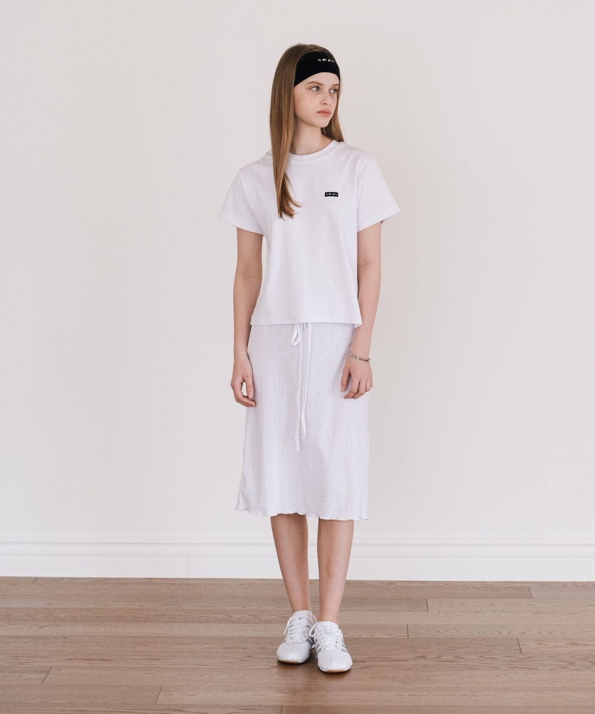 인지액티브(INJIACTIVE) Punching Midi Skirt 아이보리