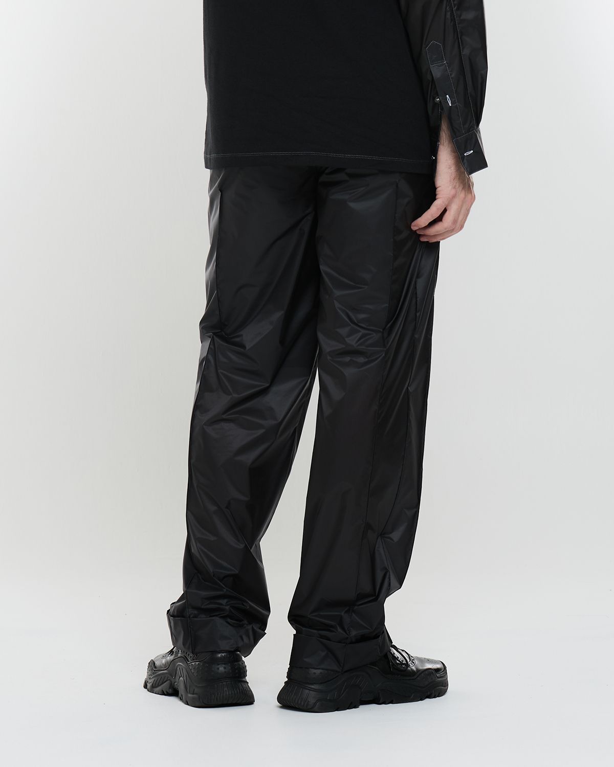 와이쏘씨리얼즈(WHYSOCEREALZ) Membrane Wide Pants (metal black)