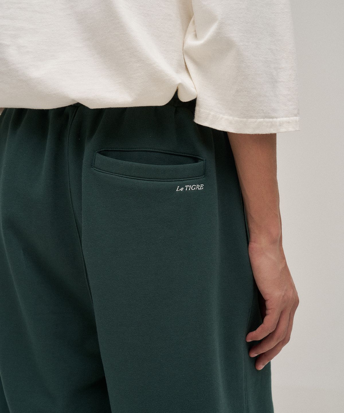 르티그레(LE TIGRE) Classic sweat shorts (Forest Green)