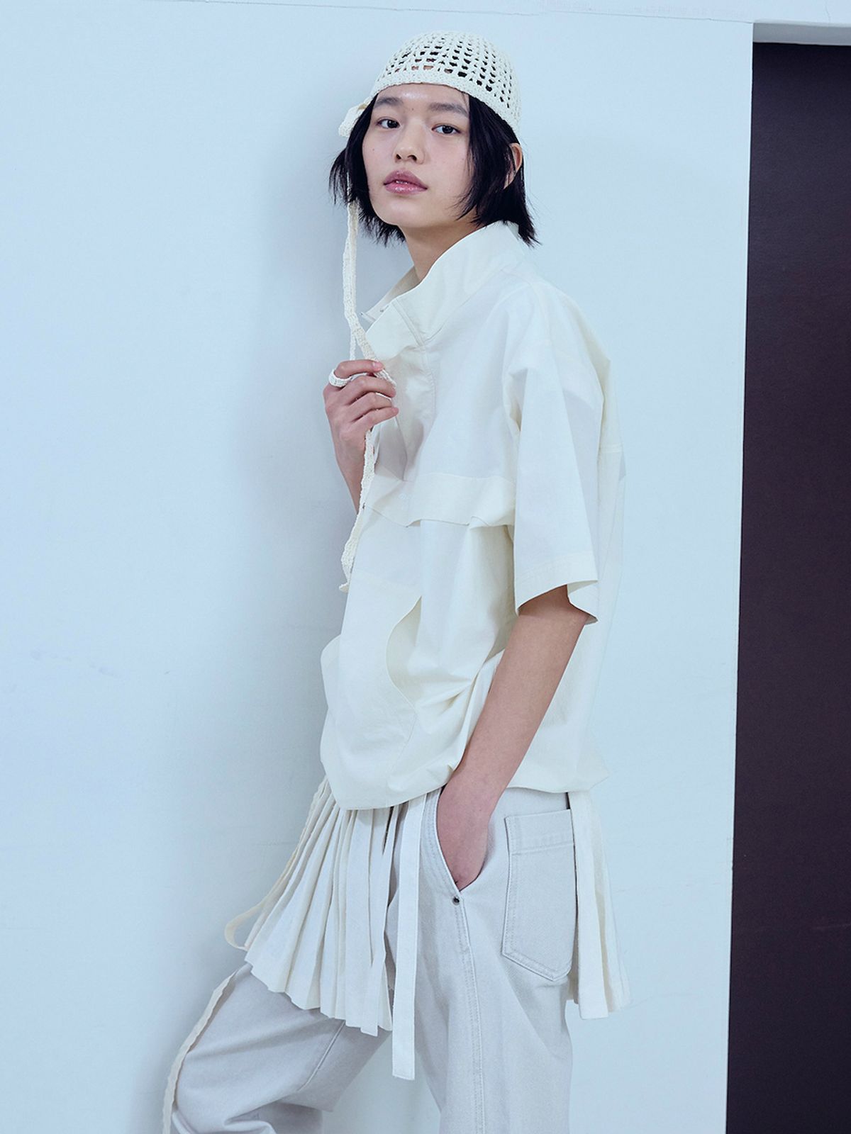 엘유브이엠(LUVM) LETTERING ANORAK ZIP-UP_CREAM